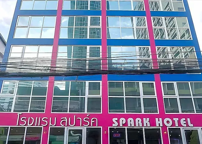 Spark - Mrt Queen Sirikit 酒店